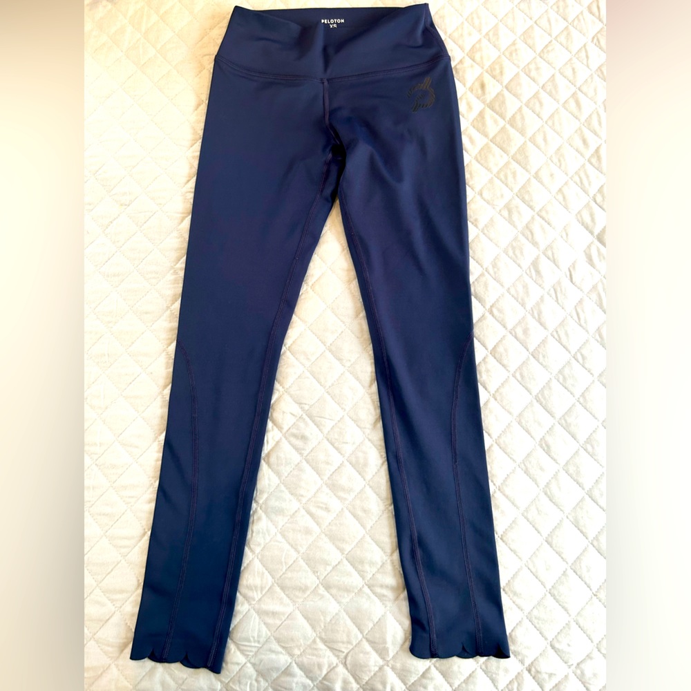 Peloton scalloped leggings, size XS